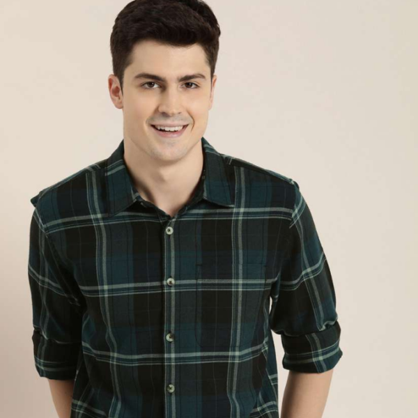 Men Regular Fit Checkered Spread Collar Casual Shirt - Image 3