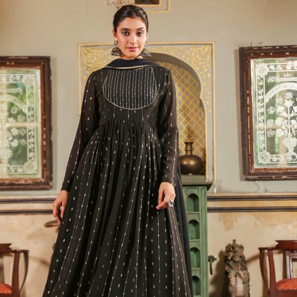 Buy Elegant Anarkali Suit For Women