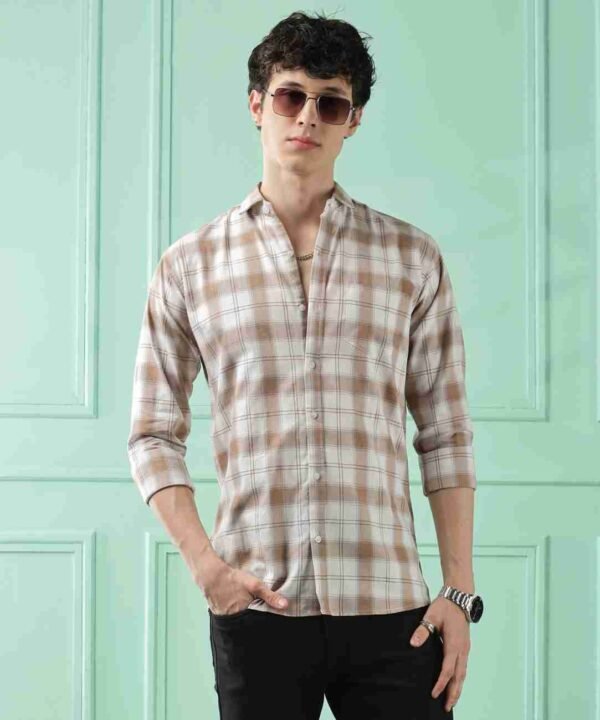Men Regular Fit Checkered Spread Collar Casual Shirt - Image 3