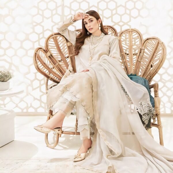 Luxury Cream Embroidered Pakistani Suit with Organza Dupatta – Formal & Festive Wear